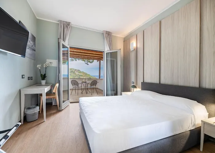 Hotel Baia Imperiale Spiaggia di Cavoli