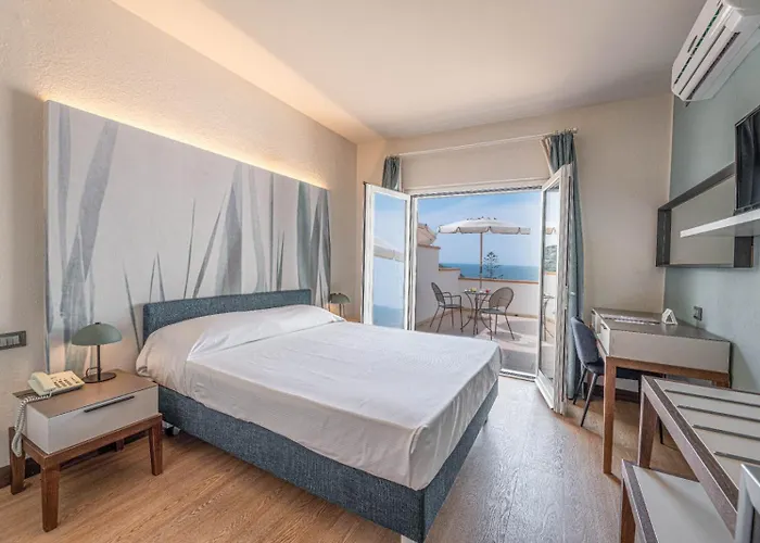 Baia Imperiale Hotel 4*