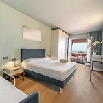 فندق Baia Imperiale Spiaggia di Cavoli