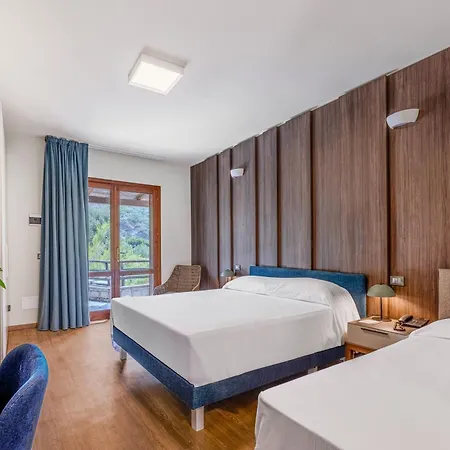 Baia Imperiale 4* Spiaggia di Cavoli