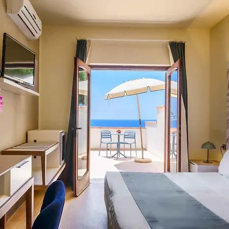 Baia Imperiale 4* Spiaggia di Cavoli