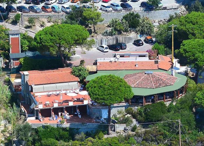 Baia Imperiale 4* Spiaggia di Cavoli