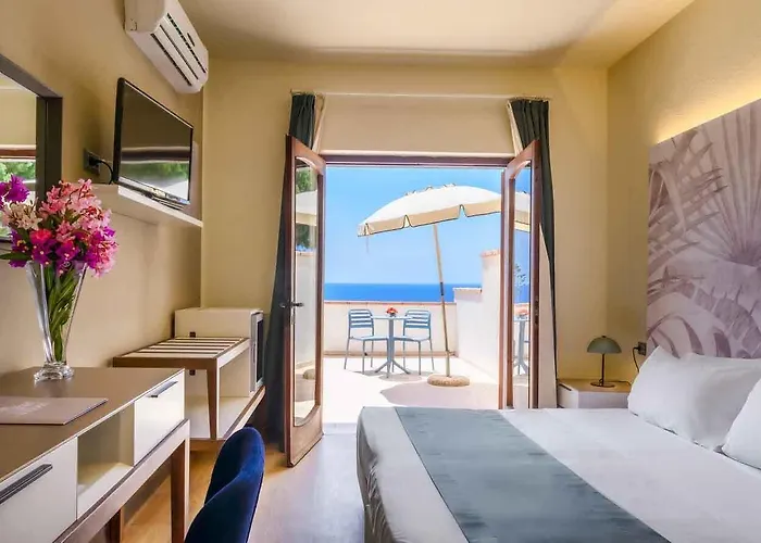 Baia Imperiale 4* Spiaggia di Cavoli