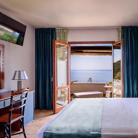 Baia Imperiale Hotel 4*
