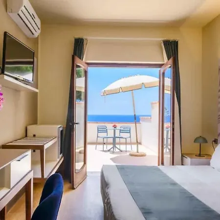 Baia Imperiale 4* Spiaggia di Cavoli