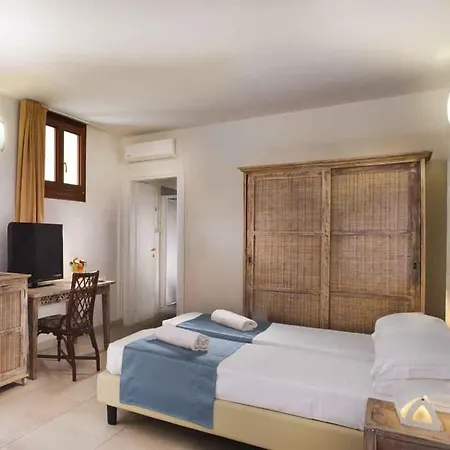 Baia Imperiale Spiaggia di Cavoli